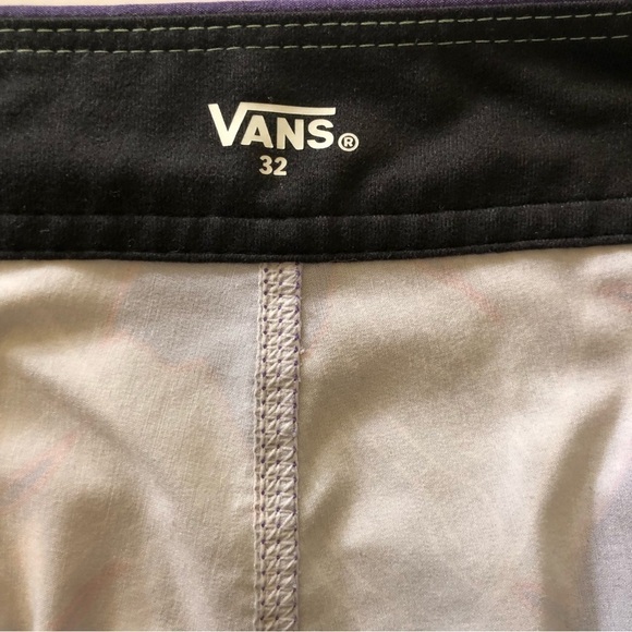 VANS Off The Wall Men’s Arachnafloria Floral Stretch Board Shorts Size 32 - Picture 8 of 12